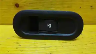 Peça sobressalente para automóvel em segunda mão botão / interruptor elevador vidro traseiro direito por renault kangoo 1.5 dci diesel referências oem iam 8200599913g