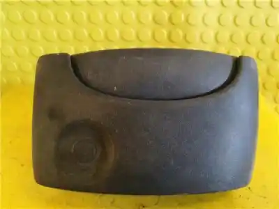 Автозапчастина б/у зовнішня ручка ліва для RENAULT KANGOO (KC0/1_) D 65 1.9 (KC0E. KC02. KC0J. KC0N) Посилання на OEM IAM 7701472044  