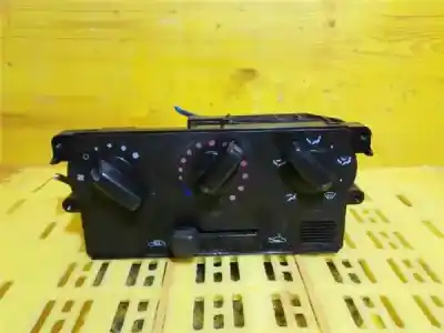 Peça sobressalente para automóvel em segunda mão comando de sofagem (chauffage / ar condicionado)  por nissan micra 1.0 g -cg10 referências oem iam 7040230732
