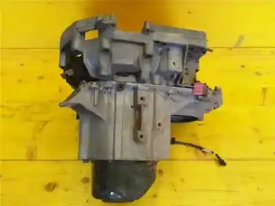 Pièce détachée automobile d'occasion BOÎTE DE VITESSES pour RENAULT RAPID/EXPRESS (F40)  Références OEM IAM JB1021  A050077