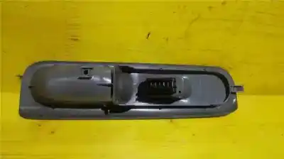 Second-hand car spare part right front power window switch for renault twingo furgón (s06_) 1.2 (s066 s068) oem iam references 7700832376d  7700832376 Second-hand car spare part right front power window switch for renault twingo furgón (s06_) 1.2 (s066 s068) oem iam references 7700832376d  7700832376