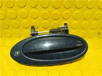 Peça sobressalente para automóvel em segunda mão puxador exterior frente direito por renault laguna 1.8 g -f3p referências oem iam 7700821374