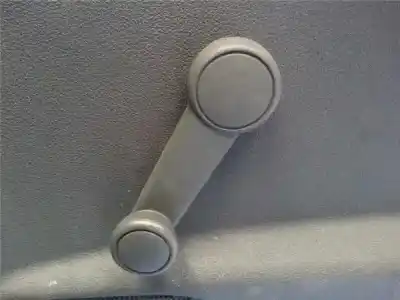 Second-hand car spare part rear left window crank handle for ford focus berlina (cap) 1.6 tdci cat oem iam references 