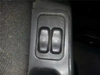 Peça sobressalente para automóvel em segunda mão botão / interruptor elevador vidro dianteiro esquerdo por opel meriva 1.7 16v cdti cat referências oem iam 24411030