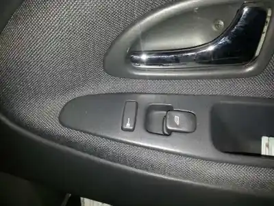 Piesă de schimb auto la mâna a doua panou comandã geamuri electrice fatã partea din dreapta pentru volvo s40 berlina 1.9 diesel cat referințe oem iam 30638536