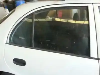 Peça sobressalente para automóvel em segunda mão vidro traseiro direito por hyundai accent 1.3 g -4eh referências oem iam 8342022000