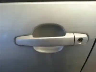 Pezzo di ricambio per auto di seconda mano MANIGLIA ESTERNA ANTERIORE SINISTRA per TOYOTA COROLLA (E12)  Riferimenti OEM IAM 6921112220C2  