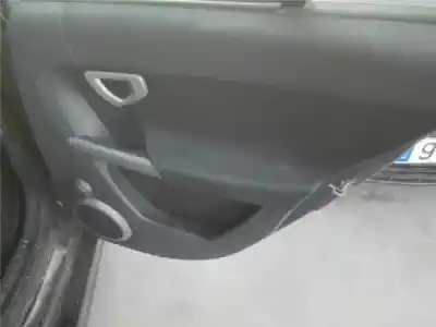 Автозапчасти б/у ОБИВКА ЗАДНЕЙ ПРАВОЙ ДВЕРИ за SMART FORFOUR  ссылки OEM IAM 4547300270CH7A  