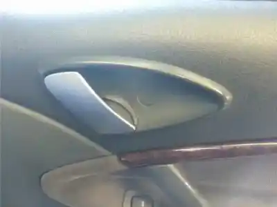 Peça sobressalente para automóvel em segunda mão puxador interior traseiro direito por citroen c5 berlina 1.8 16v (rc6fzb) referências oem iam 