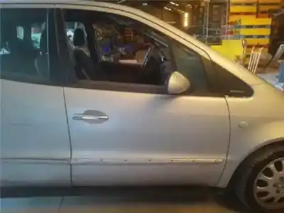 Автозапчастина б/у передні праві двері для mercedes-benz clase a (w168) 1.4 cat посилання на oem iam 168720200528