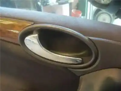 Автозапчастина б/у ліва передня внутрішня ручка для mercedes-benz clase a (w168) 1.4 cat посилання на oem iam 1687600161