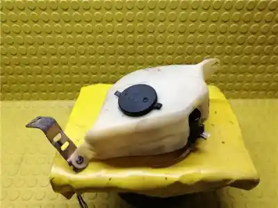 Second-hand car spare part windscreen washer bottle for peugeot 309 1.6 oem iam references 643142