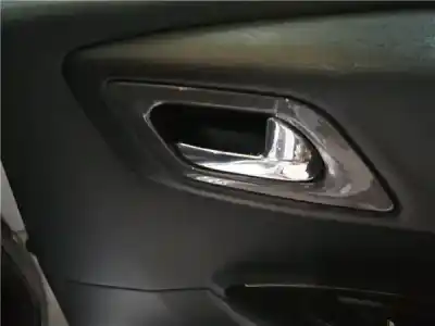 Peça sobressalente para automóvel em segunda mão puxador interior traseiro direito por citroen c4 berlina 2.0 hdi cat (rhr / dw10bted4) referências oem iam 