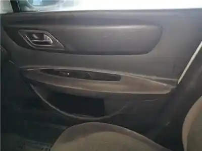 Peça sobressalente para automóvel em segunda mão forra / revestimento da porta dianteira direita por citroen c4 berlina 2.0 hdi cat (rhr / dw10bted4) referências oem iam 