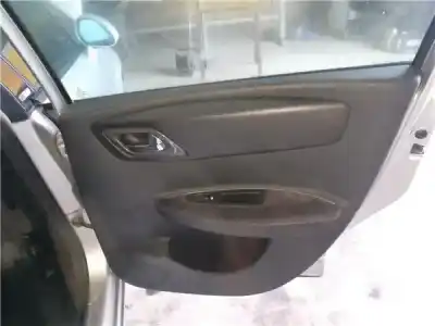 Peça sobressalente para automóvel em segunda mão forra / revestimento da porta traseira direita por citroen c4 berlina 2.0 hdi cat (rhr / dw10bted4) referências oem iam 