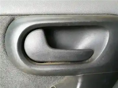 Pezzo di ricambio per auto di seconda mano maniglia interna anteriore sinistra per opel corsa b 1.4 si riferimenti oem iam 138620