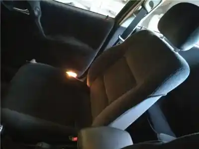 Pezzo di ricambio per auto di seconda mano SEDILE ANTERIORE DESTRO per OPEL VECTRA B BERLINA  Riferimenti OEM IAM   