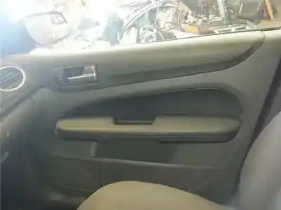 Second-hand car spare part right front door trim for ford focus berlina (cap) 1.6 16v cat oem iam references 1421541