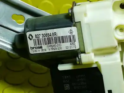 Recambio de automóvil de segunda mano de elevalunas trasero derecho para renault megane iii berlina 5 p dynamique referencias oem iam 827306548r 916829200 966363200