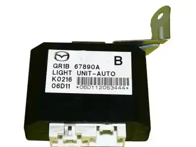 Peça sobressalente para automóvel em segunda mão centralina de luzes por mazda 6 berlina 2.0 d referências oem iam gr1b67890a