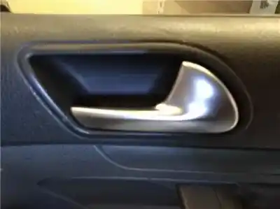Pezzo di ricambio per auto di seconda mano maniglia interna anteriore destra per volkswagen golf v berlina (1k1) 1.9 tdi riferimenti oem iam   