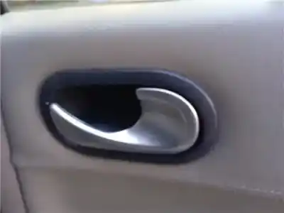 Peça sobressalente para automóvel em segunda mão PUXADOR INTERIOR TRASEIRO DIREITO por RENAULT MEGANE II FAMILIAR  Referências OEM IAM   
