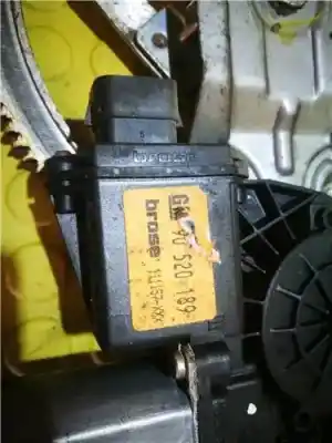 Second-hand car spare part driver left window regulator for opel corsa b (s93) 1.7 d (f08. f68. m68) oem iam references 90520189  90520187