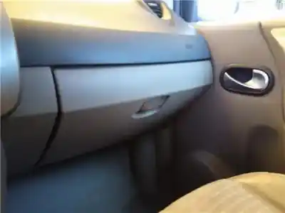 Tweedehands auto-onderdeel handschoenenkastje voor renault scenic ii 1.5 dci diesel oem iam-referenties 