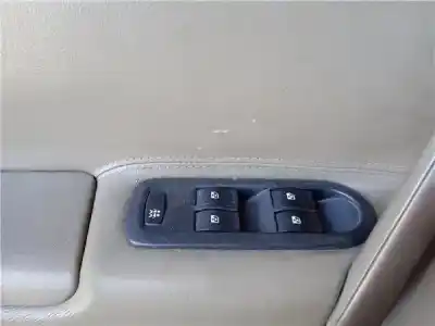 Tweedehands auto-onderdeel linker voorruit schakelaar voor renault scenic ii 1.5 dci diesel oem iam-referenties 1560180070