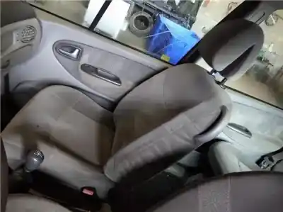 Автозапчастина б/у передне праве сиділо для renault scenic rx4 (ja0) 1.9 dci diesel cat посилання на oem iam 