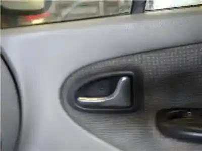 Автозапчастина б/у усередині передня права ручка для renault scenic rx4 (ja0) 1.9 dci diesel cat посилання на oem iam 