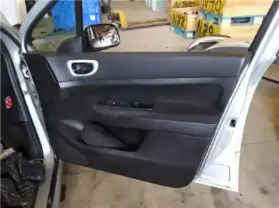 Pezzo di ricambio per auto di seconda mano rivestimento porta anteriore destro per peugeot 307 break/sw 1.6 hdi riferimenti oem iam 
