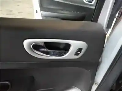 Pezzo di ricambio per auto di seconda mano maniglia interna posteriore sinistra per peugeot 307 break/sw 1.6 hdi riferimenti oem iam 