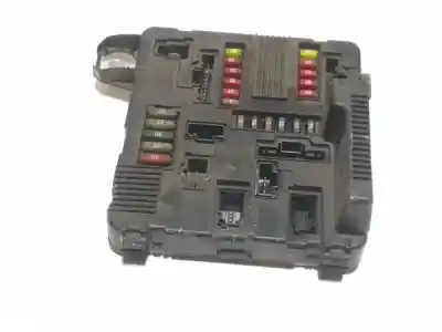 Pièce détachée automobile d'occasion BOÎTES À FUSIBLES pour RENAULT SCENIC II (JM)  Références OEM IAM 8200306032A  S118399200D