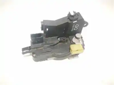 Tweedehands auto-onderdeel Deurslot Rechts Voor voor OPEL VECTRA C BERLINA 1.9 CDTI OEM IAM-referenties 13157762  