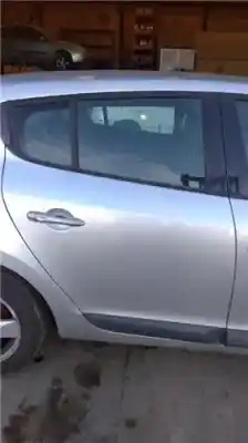 İkinci el araba yedek parçası ARKA SAG KAPI için RENAULT MEGANE II BERLINA 5P  OEM IAM referansları 821006014R  