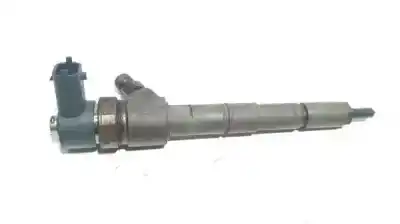 Recambio de automóvil de segunda mano de Inyector para FIAT CROMA (194) 1.9 16V Multijet Dynamic (12.2007->) referencias OEM IAM 0445110243  2212276468317