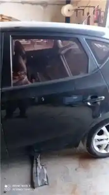 Peça sobressalente para automóvel em segunda mão porta do automóvel traseira esquerda por hyundai i30 (fd) 1.6 crdi referências oem iam 