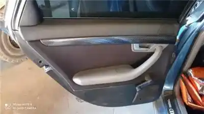 Peça sobressalente para automóvel em segunda mão forra / revestimento da porta traseira esquerda por audi a4 berlina (8e) 1.9 tdi (96kw) referências oem iam 