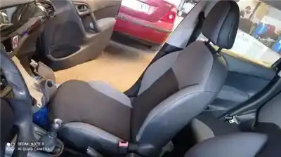 Pezzo di ricambio per auto di seconda mano sedile anteriore destro per citroen c3 puretch 68 live 1.0 50kw riferimenti oem iam 