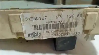 Peça sobressalente para automóvel em segunda mão caixa de fusíveis e relés por fiat stilo (192) 1.9 120 dynamic multijet referências oem iam 51755127