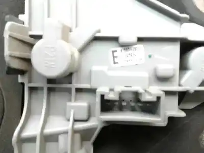 Pezzo di ricambio per auto di seconda mano lampada posteriore sinistra per toyota corolla (e12) 2.0 d-4d linea luna berlina riferimenti oem iam 81560 02801l  