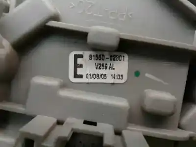 Pezzo di ricambio per auto di seconda mano lampada posteriore sinistra per toyota corolla (e12) 2.0 d-4d linea luna berlina riferimenti oem iam 81560 02801l  