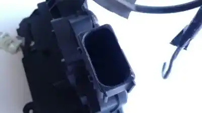 Second-hand car spare part left front door lock for opel corsa d selective oem iam references 13258270  