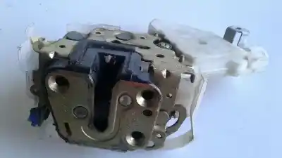 Second-hand car spare part left front door lock for nissan x-trail (t30) vertex oem iam references 