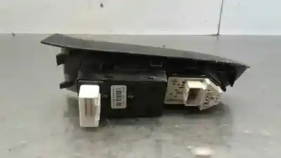 Second-hand car spare part left front power window switch for kia cee´d 1.6 crdi cat oem iam references   