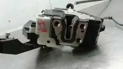 Second-hand car spare part left front door lock for kia cee´d emotion oem iam references   