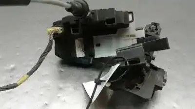 Second-hand car spare part left front door lock for kia cee´d emotion oem iam references   