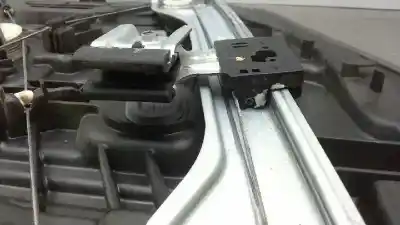 Second-hand car spare part passenger side right window regulator for kia cee´d concept oem iam references 82460-a2010  82480-a2111