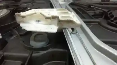 Second-hand car spare part passenger side right window regulator for kia cee´d concept oem iam references 82460-a2010  82480-a2111